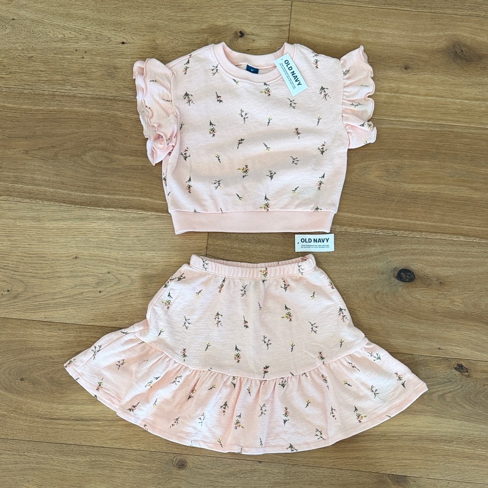 NWT Light Pink Floral Toddler Set